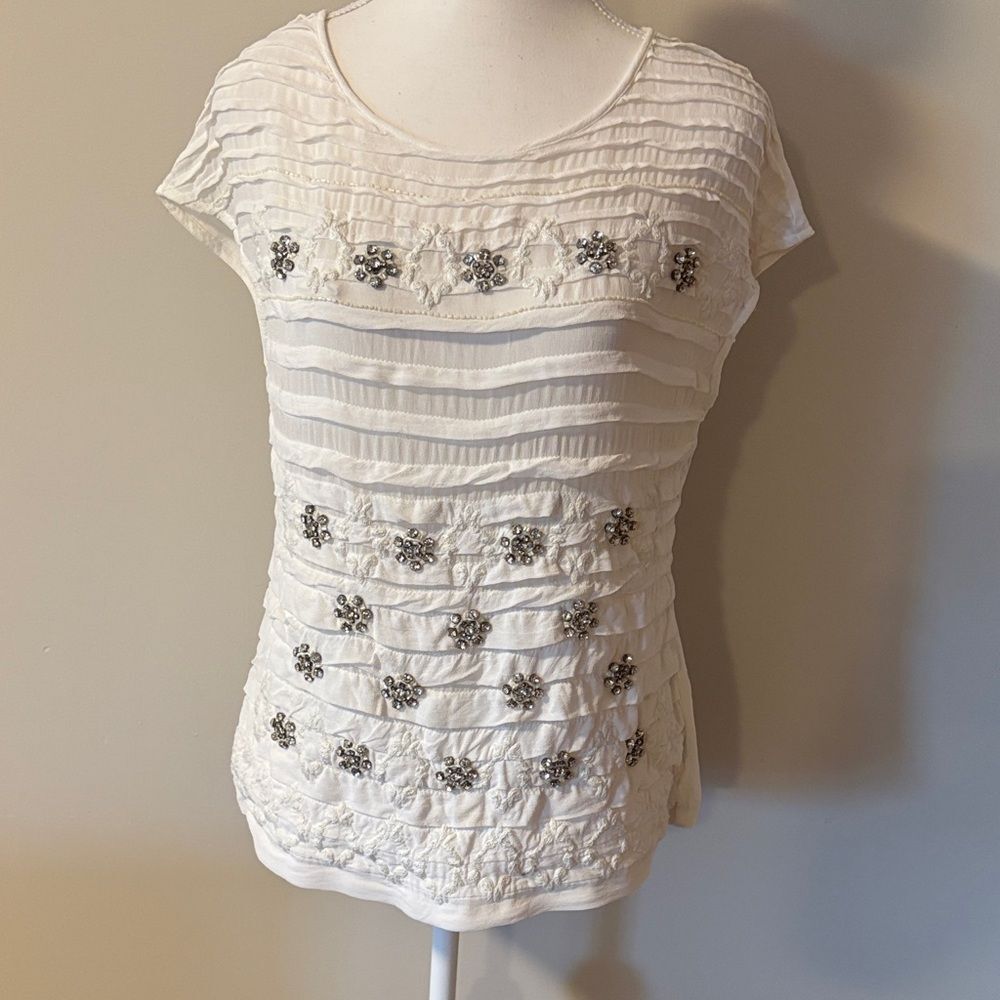 Moulinette Soeurs Anthropologie Embellished Women's Short Sleeve Top. Size XS